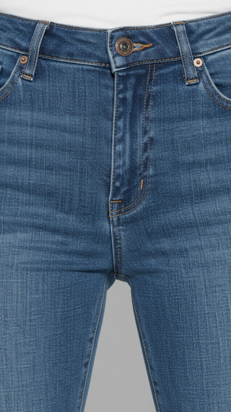 Signature Flare Jeans