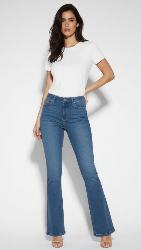 Signature Flare Jeans
